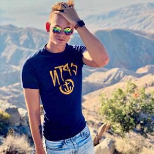 Meet your Posher, Ryan